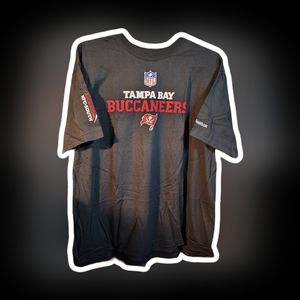 VINTAGE TAMPA BAY BUCCANEERS TSHIRT